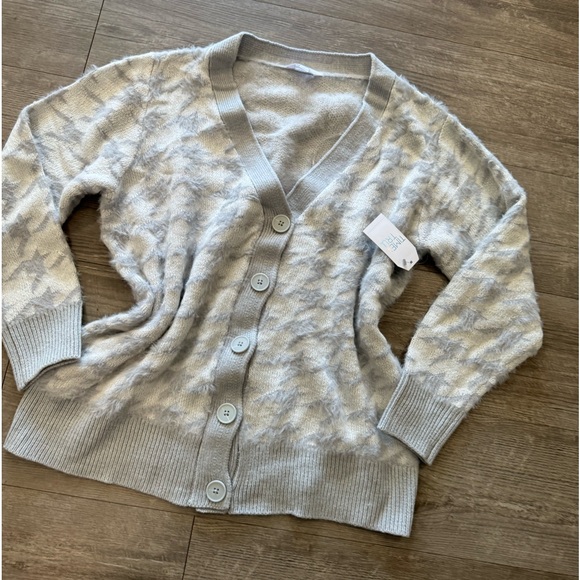 LAST PRICE🍒🤍 TIME & TRU long sleeve sweater cardigan 🌷 - Picture 8 of 12